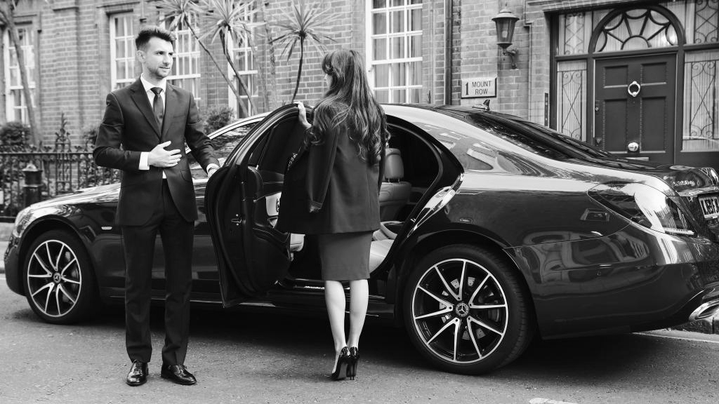 Service de chauffeur hôtel cinq étoiles